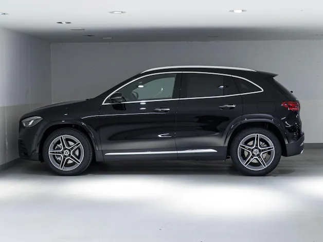MERCEDES-BENZ GLA 220 d 4MATIC Swiss Star