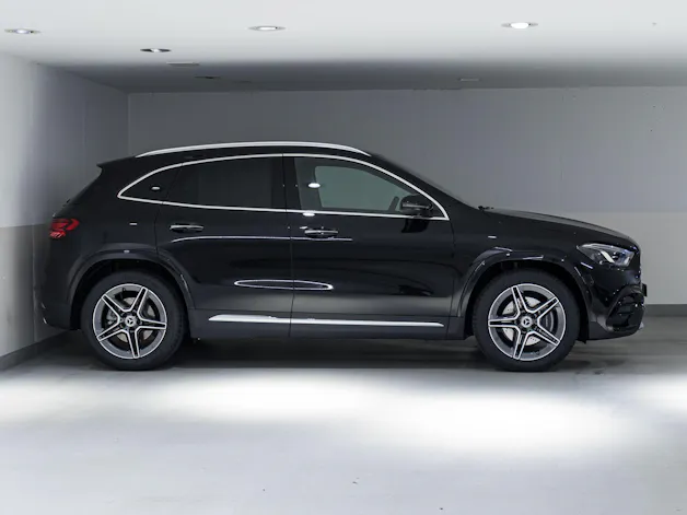 MERCEDES-BENZ GLA 220 d 4MATIC Swiss Star