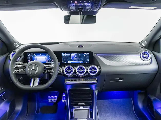 MERCEDES-BENZ GLA 220 d 4MATIC Swiss Star