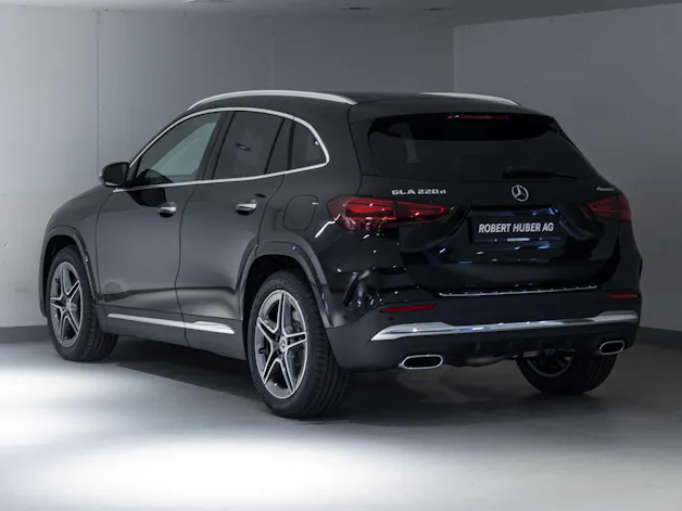 MERCEDES-BENZ GLA 220 d 4MATIC Swiss Star