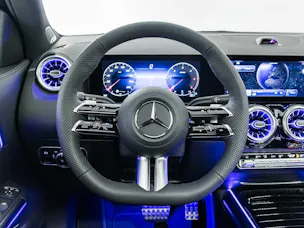 MERCEDES-BENZ GLA 220 d 4MATIC Swiss Star