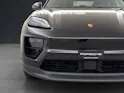 PORSCHE Macan 4