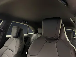 PORSCHE Macan 4