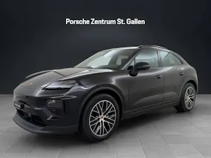 PORSCHE Macan 4