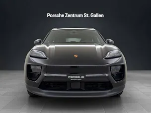 PORSCHE Macan 4