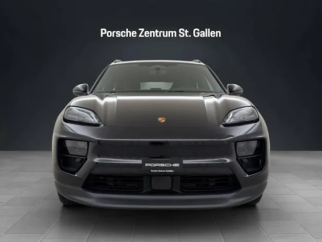 PORSCHE Macan 4