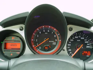 NISSAN 370 Z Coupé 3.7 V6 24V Nismo