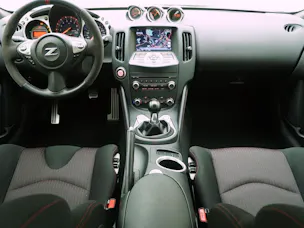 NISSAN 370 Z Coupé 3.7 V6 24V Nismo
