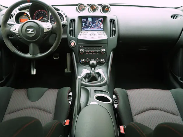 NISSAN 370 Z Coupé 3.7 V6 24V Nismo
