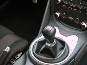 NISSAN 370 Z Coupé 3.7 V6 24V Nismo