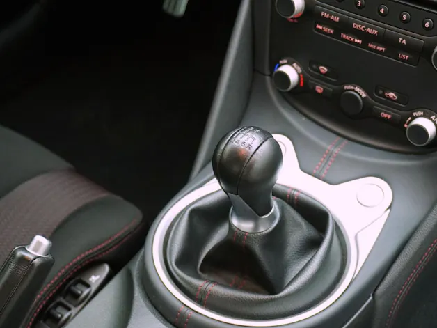 NISSAN 370 Z Coupé 3.7 V6 24V Nismo