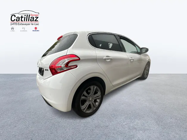 PEUGEOT 208 1.6 VTi Intuitive