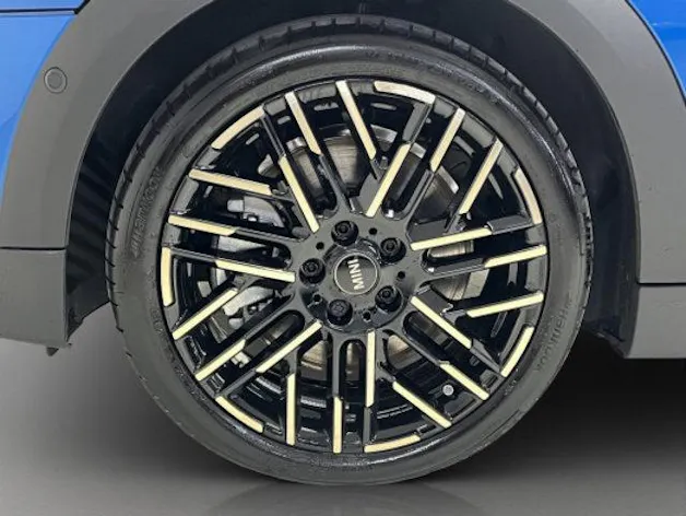MINI F65 2.0i Cooper S