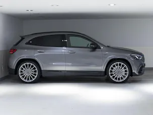 MERCEDES-BENZ GLA 35 AMG 4MATIC