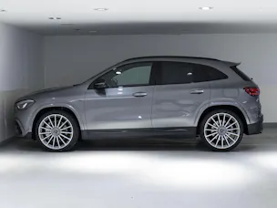 MERCEDES-BENZ GLA 35 AMG 4MATIC