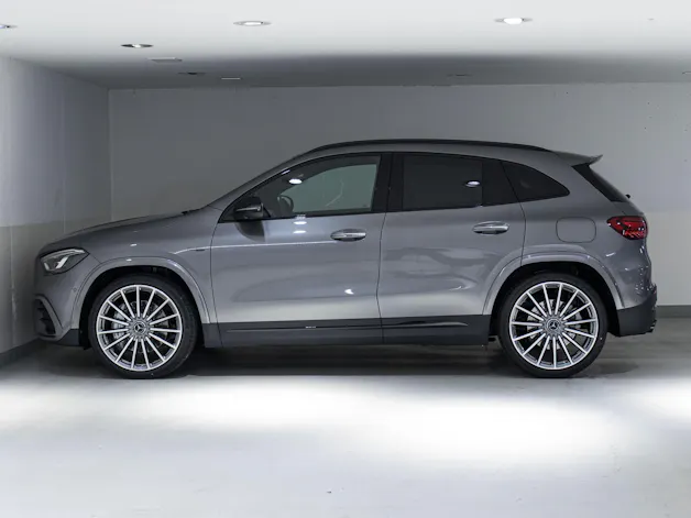 MERCEDES-BENZ GLA 35 AMG 4MATIC