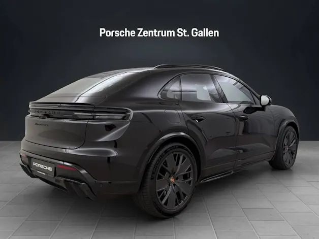 PORSCHE Macan GTS