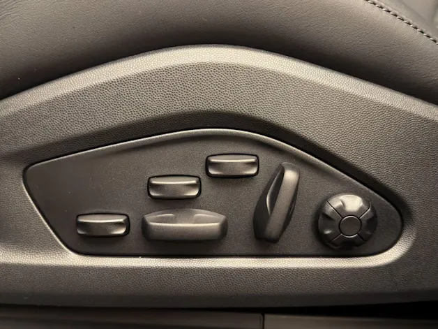 PORSCHE Macan GTS