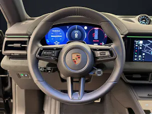 PORSCHE Macan GTS
