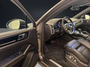 PORSCHE Cayenne E-Hybrid Coupé