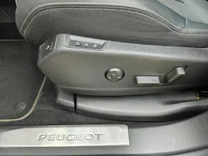 PEUGEOT 5008 GT Pack Mountain Edition