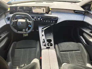PEUGEOT 3008 1.2 Hybrid GT Exclusive