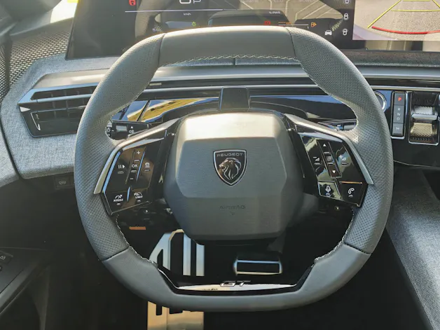 PEUGEOT 3008 1.2 Hybrid GT Exclusive