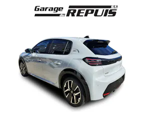 PEUGEOT 208 1.2 Hybrid 145 GT Exclusive