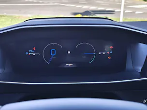 PEUGEOT 208 1.2 Hybrid 145 GT Exclusive