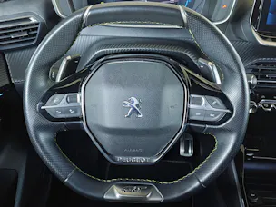 PEUGEOT 208 1.2 PureTech 130 GT