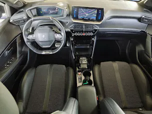 PEUGEOT 208 1.2 PureTech 130 GT