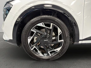 https://vehicle.imgix.net/4522659/d211db16-1d2d-476b-8a2e-07a8e5eb36ed.jpg