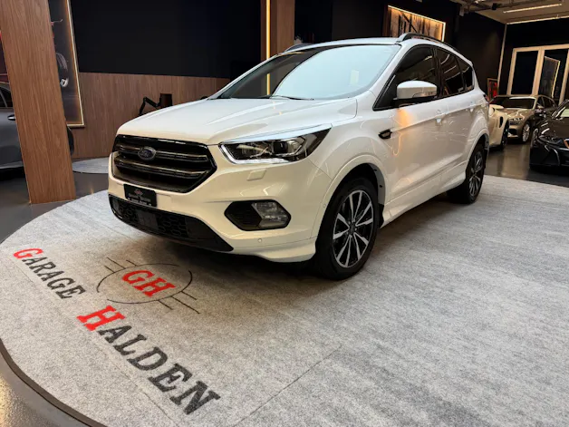 FORD Kuga 2.0 TDCi 150 ST-Line 2WD