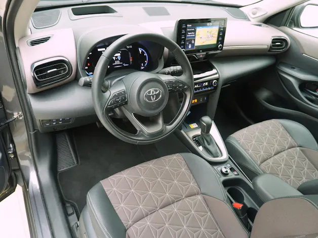 Toyota Yaris Cross 1.5 VVT-i HSD Elegant AWD-i