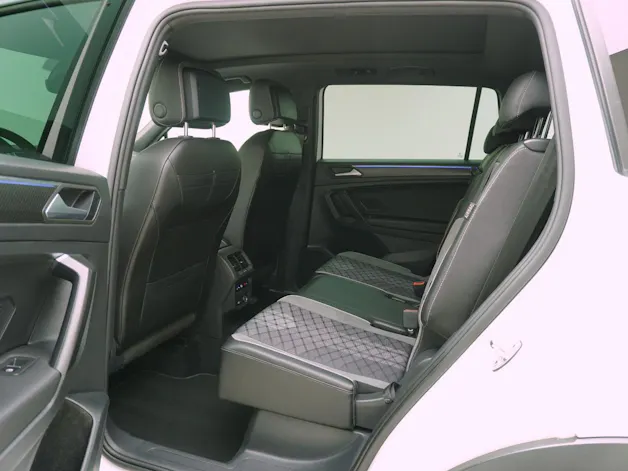 VW Tiguan Allspace 2.0 TDI DSG R-Line Black Style 4Motion