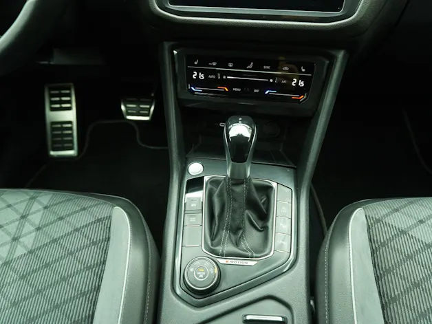 VW Tiguan Allspace 2.0 TDI DSG R-Line Black Style 4Motion
