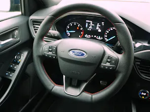 FORD Focus Station Wagon 1.0i EcoB ST-Line