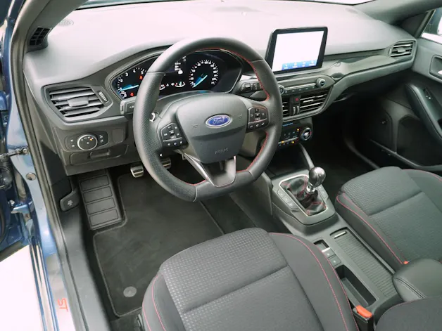 FORD Focus Station Wagon 1.0i EcoB ST-Line