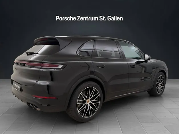 PORSCHE Cayenne E-Hybrid Black Edition