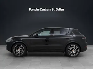 PORSCHE Cayenne E-Hybrid Black Edition