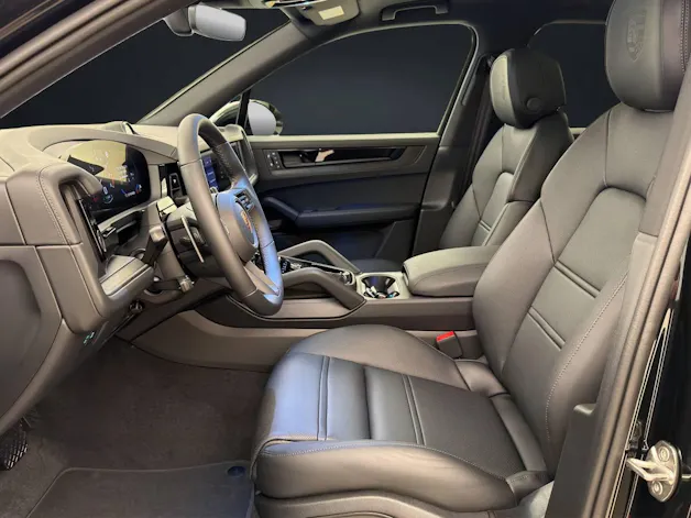 PORSCHE Cayenne E-Hybrid Black Edition