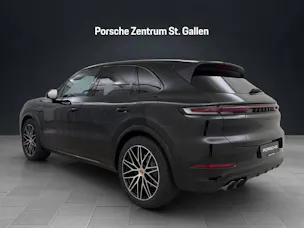 PORSCHE Cayenne E-Hybrid Black Edition