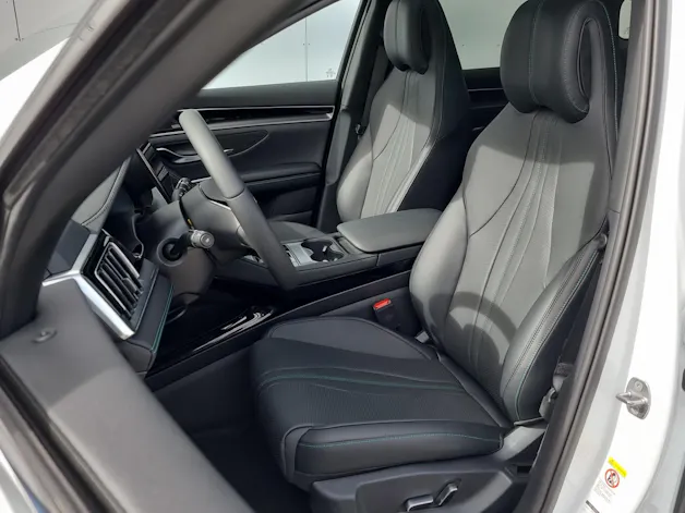 BYD Seal U DM-i Design AWD