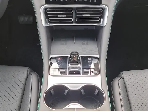 BYD Seal U DM-i Design AWD