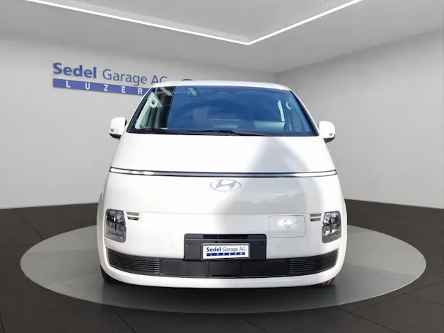 HYUNDAI Staria Cargo 84 kWh Amplia