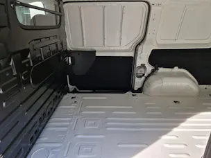 HYUNDAI Staria Cargo 84 kWh Amplia