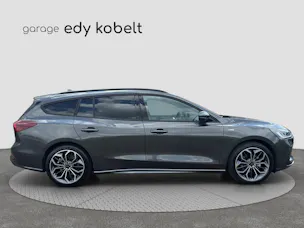 FORD Focus 1.0i EcoB Hybrid 155 ST-Line X