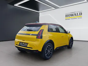 RENAULT R5 E-Tech Comfort Range iconic five