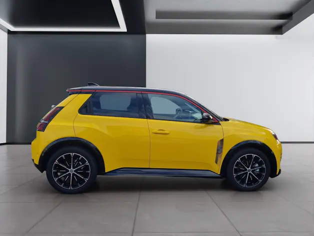 RENAULT R5 E-Tech Comfort Range iconic five