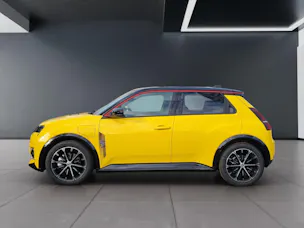 RENAULT R5 E-Tech Comfort Range iconic five